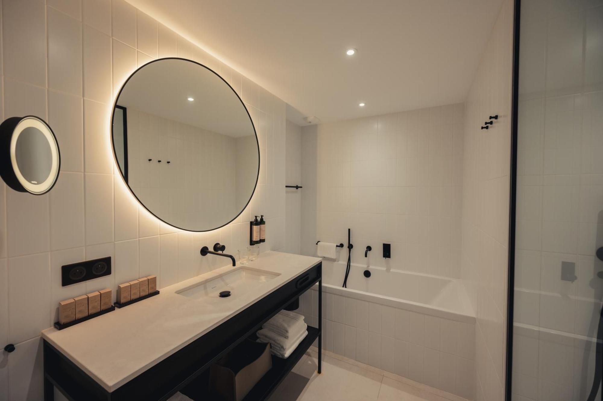 Van Der Valk Hotel Bloom 圣艾格夫 外观 照片